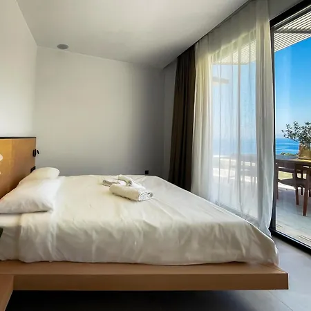 Scirocco Luxury Villas&suites *