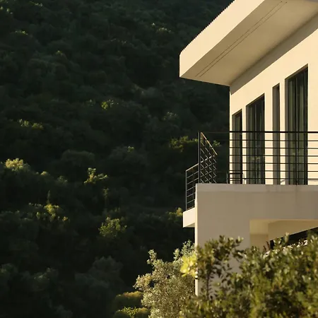 Scirocco Luxury Villas&suites