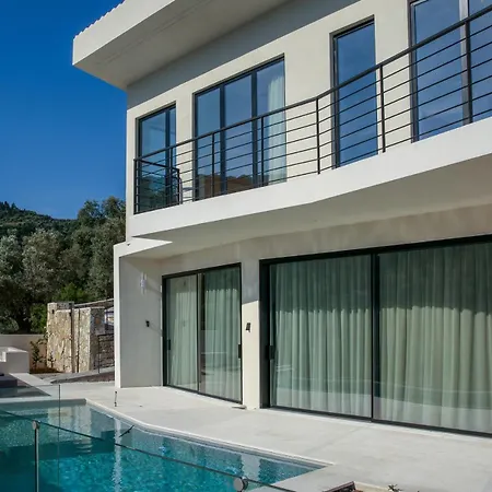 Scirocco Luxury Villas&suites *