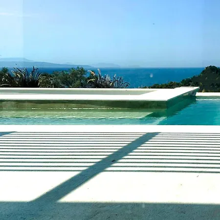 Sirocco Luxury & Villa Vasiliki (Lefkada)