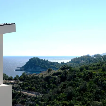 Villa Sirocco Luxury & *