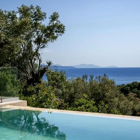 Sirocco Luxury & Villa *